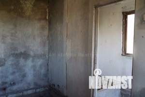 Дом 50м&sup2;, 2-этажный, участок 4 сот.  