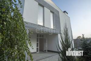 Дом 232м², 3-этажный, участок 4 сот.  