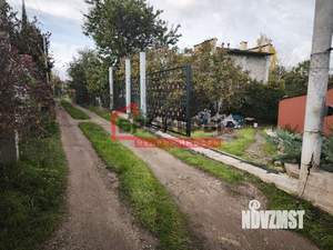 Дом 100м&sup2;, 2-этажный, участок 6 сот.  