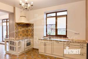 Дом 370м², 2-этажный, участок 7 сот.  