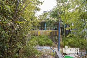 Дом 100м&sup2;, 1-этажный, участок 5 сот.  