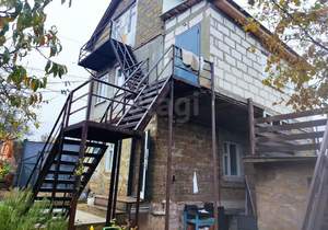 Дом 139м², 3-этажный, участок 6 сот.  