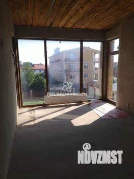 Дом 184м², 2-этажный, участок 6 сот.  