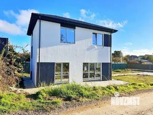 Дом 120м², 2-этажный, участок 4 сот.  