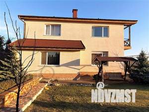 Дом 270м², 2-этажный, участок 12 сот.  
