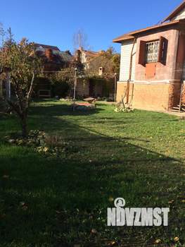 Дом 272м&sup2;, 3-этажный, участок 6 сот.  