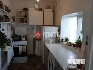 Дом 100м&sup2;, 2-этажный, участок 5 сот.  