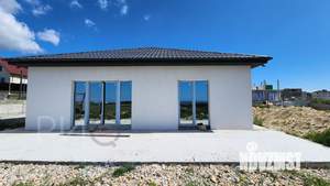 Дом 130м&sup2;, 1-этажный, участок 5 сот.  