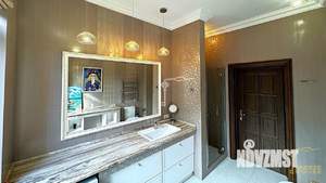 Дом 260м², 2-этажный, участок 13 сот.  