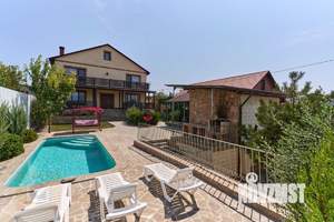 Дом 360м², 2-этажный, участок 6 сот.  