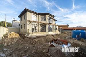 Дом 500м&sup2;, 2-этажный, участок 9 сот.  