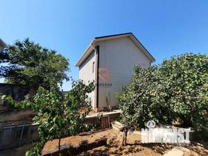 Дом 90м², 2-этажный, участок 4 сот.  