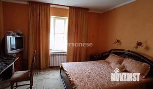 Дом 180м&sup2;, 2-этажный, участок 3 сот.  