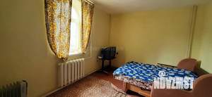 Дом 100м&sup2;, 2-этажный, участок 7 сот.  