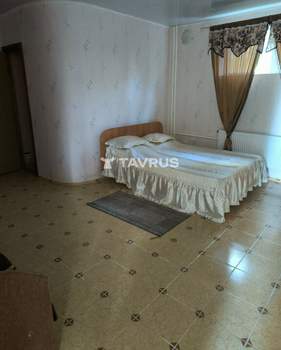 Дом 1200м², 2-этажный, участок 10 сот.  