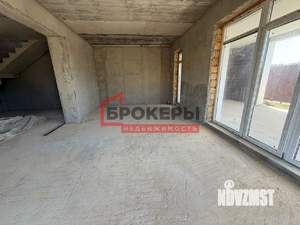 Дом 215м², 2-этажный, участок 5 сот.  