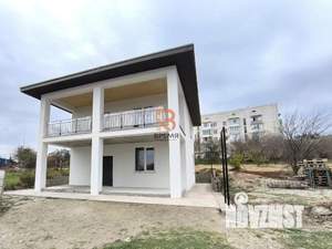 Дом 174м², 2-этажный, участок 4 сот.  