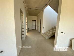 Дом 180м², 2-этажный, участок 5 сот.  