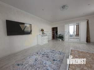 Дом 270м², 3-этажный, участок 5 сот.  