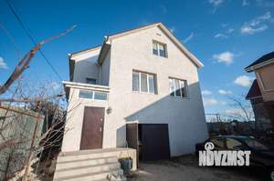 Дом 240м², 3-этажный, участок 5 сот.  