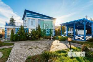 Дом 389м², 2-этажный, участок 16 сот.  