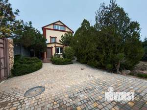 Дом 193м², 3-этажный, участок 12 сот.  