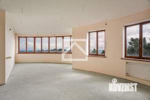 Дом 687м², 4-этажный, участок 15 сот.  