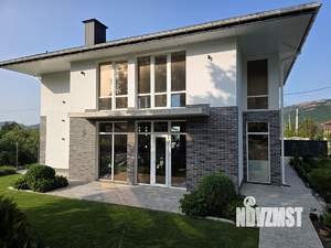 Дом 220м², 2-этажный, участок 11 сот.  