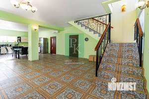 Дом 389м², 2-этажный, участок 16 сот.  