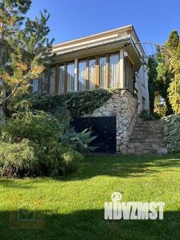 Дом 210м², 3-этажный, участок 6 сот.  