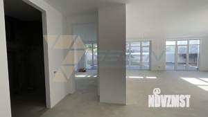 Дом 335м², 2-этажный, участок 5 сот.  