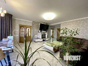 Дом 220м², 2-этажный, участок 10 сот.  