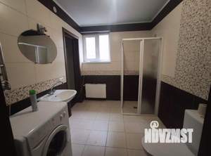 Дом 450м&sup2;, 3-этажный, участок 5 сот.  