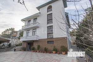 Дом 477м², 3-этажный, участок 7 сот.  