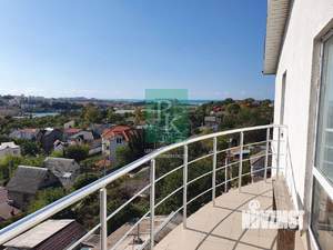 Дом 295м&sup2;, 4-этажный, участок 3 сот.  