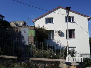 Дом 263м², 3-этажный, участок 3 сот.  