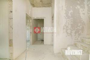 Дом 271м&sup2;, 3-этажный, участок 4 сот.  