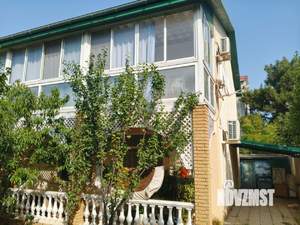 Коттедж 212м&sup2;, 2-этажный, участок 4 сот.  