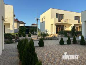 Дом 203м&sup2;, 2-этажный, участок 4 сот.  