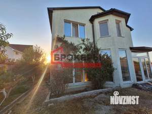 Дом 145м², 2-этажный, участок 8 сот.  