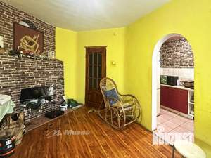 Дом 500м², 3-этажный, участок 13 сот.  