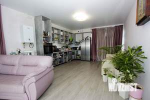 Дом 256м², 3-этажный, участок 6 сот.  