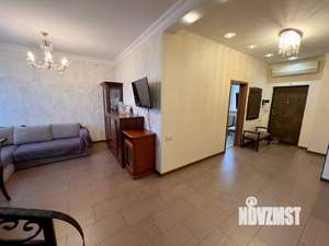 Дом 182м², 2-этажный, участок 2 сот.  