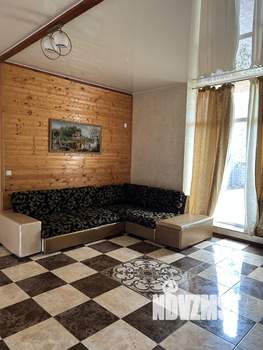 Коттедж 280м², 2-этажный, участок 6 сот.  