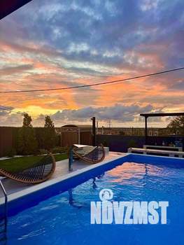 Дом 300м&sup2;, 2-этажный, участок 7 сот.  