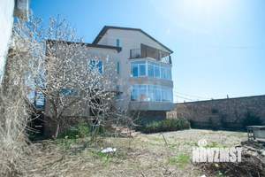 Дом 447м², 4-этажный, участок 4 сот.  