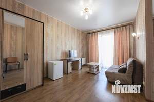Дом 750м², 3-этажный, участок 9 сот.  