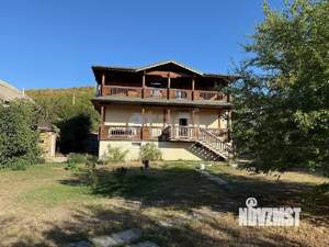 Дом 300м², 2-этажный, участок 10 сот.  