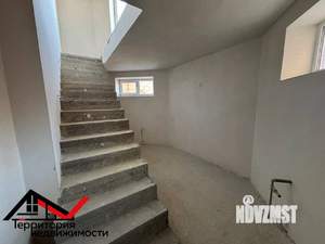 Дом 287м², 3-этажный, участок 8 сот.  