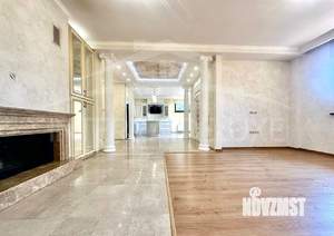 Дом 332м², 2-этажный, участок 5 сот.  